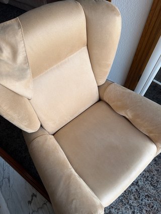 Sillón reclinable beige tela