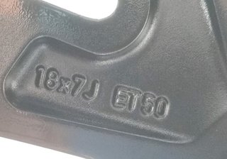 Toyota 2379753 42611f4040 llanta c-hr 1.8 hybrid