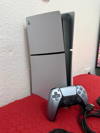 PlayStation 5 + Mando