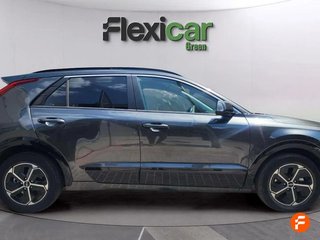 Kia Niro 1.6 GDi HEV 104kW (141CV) Concept