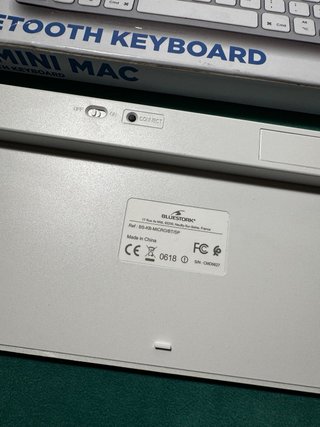 Teclado Bluetooth Mini Mac para iPad