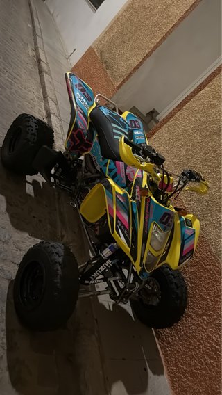 Suzuki LTZ400