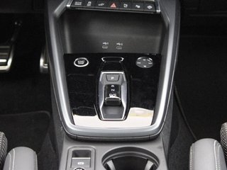 AUDI A3 1.5 40 TFSI E S TRONIC GENUINE ED SPBACK 204 5P