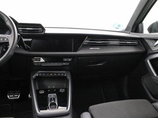 AUDI A3 1.5 40 TFSI E S TRONIC GENUINE ED SPBACK 204 5P