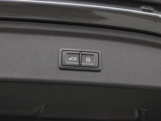 AUDI A3 1.5 40 TFSI E S TRONIC GENUINE ED SPBACK 204 5P