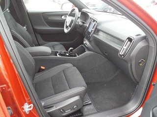 VOLVO XC40 1.5 T4 PHEV RECHARGE ULTIMATE BRIGHT DCT 5P
