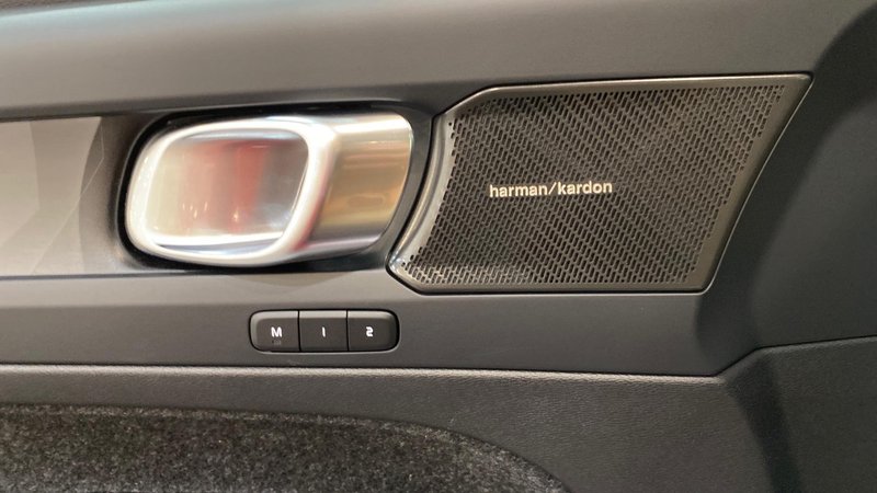 Volvo XC40 2024, foto 27