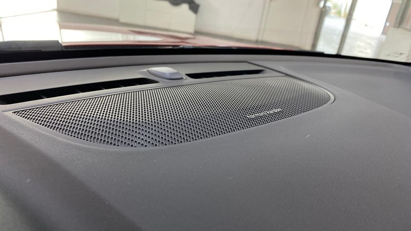 Volvo XC40 2024, foto 30