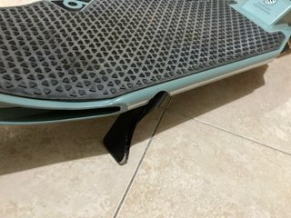 Patinete no eléctrico gris