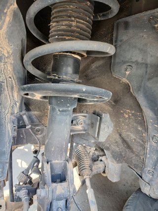 AMORTIGUADOR DELANTERO IZQUIERDO Mazda 3 Berlina / Sedán (BM/BN)(07.2013->)