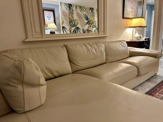 Sofá Chaise Longue Piel Beige