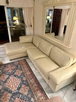 Sofá Chaise Longue Piel Beige