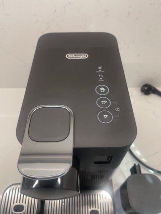 Cafetera Nespresso Lattissima One