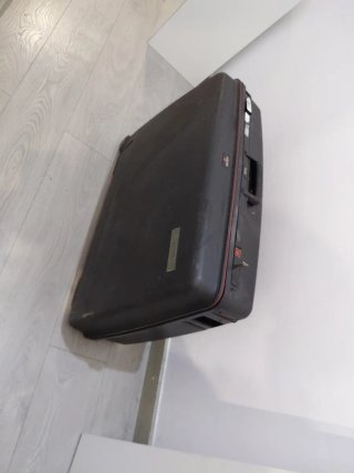 Maleta grande con ruedas