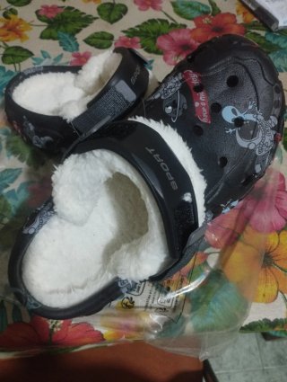 Zuecos SPORT forro polar pone talla 40 pro es 39