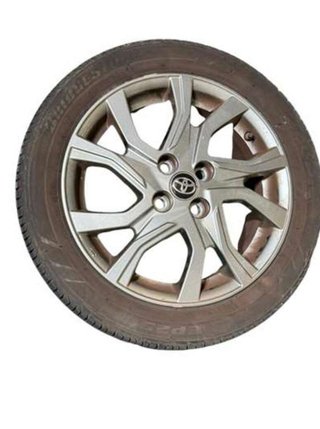 61468 juego llantas toyota yaris (p13) 1.3 active