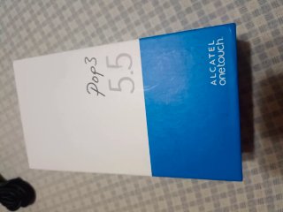Móvil Alcatel Negro.