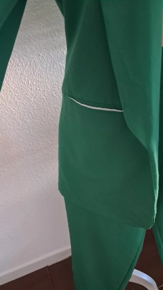 Conjunto traje verde