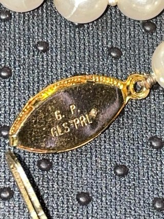 Espectacular Collar de perlas ónix con baño oro
