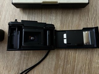 Olympus XA con Flash A16 y estuche