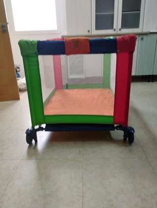 Parque infantil cuna de viaje