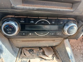 MANDO CALEFACCION / AIRE ACONDICIONADO Mazda 3 Berlina / Sedán (BM/BN)(07.2013->)