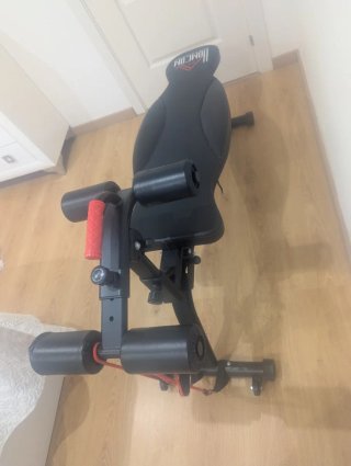 Banco de abdominales con gomas