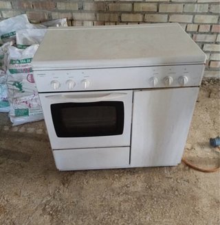 Cocina 5 fuegos gas butano horno