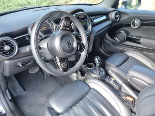 MINI Cabrio 2019