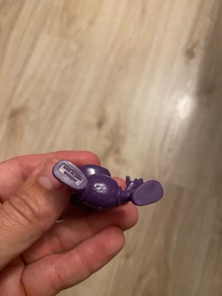 Figura Danone Virus Morado