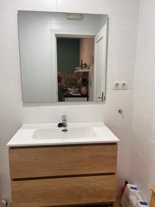Mueble lavabo madera y espejo