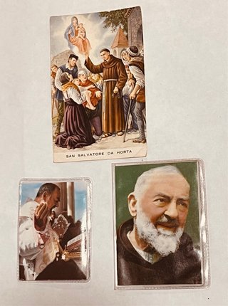 Articoli religiosi: medagliette e santini