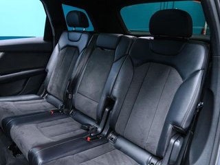 Audi Q7 S line 55 TFSIe 381CV quattro tip