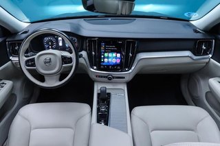 Volvo V60 2.0 B5 (G) AWD Cross Country Pro AUTO