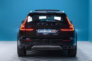 Volvo V60 2.0 B5 (G) AWD Cross Country Pro AUTO