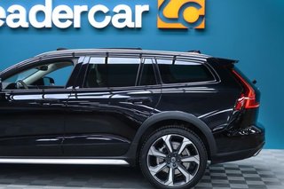 Volvo V60 2.0 B5 (G) AWD Cross Country Pro AUTO