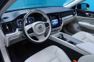 Volvo V60 2.0 B5 (G) AWD Cross Country Pro AUTO