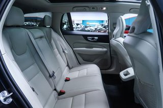 Volvo V60 2.0 B5 (G) AWD Cross Country Pro AUTO