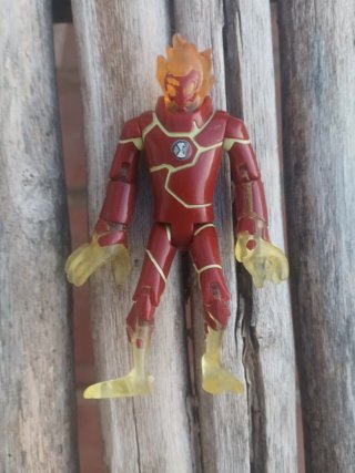 10 Figuras de Acción