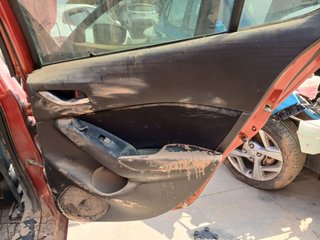 ELEVALUNAS TRASERO DERECHO Mazda 3 Berlina / Sedán (BM/BN)(07.2013->)