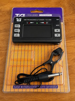 Afinador cromático y metrónomo TGI 99B con pinza