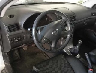 486713 faro izquierdo toyota avensis berlina (t25)