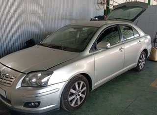 486713 faro izquierdo toyota avensis berlina (t25)