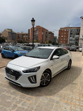 HYUNDAI IONIQ 1.6 GDI PHEV Style DCT