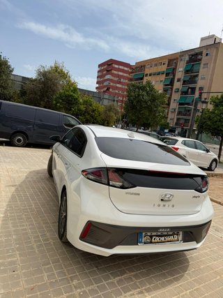 HYUNDAI IONIQ 1.6 GDI PHEV Style DCT