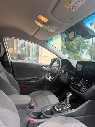 HYUNDAI IONIQ 1.6 GDI PHEV Style DCT