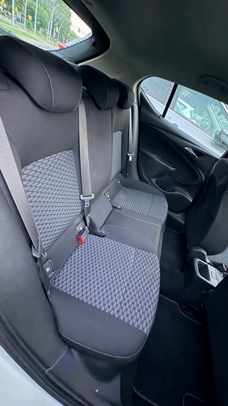 Opel Astra k