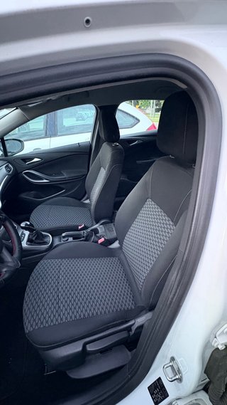 Opel Astra k