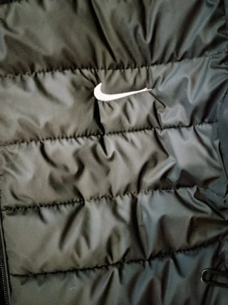 Chaqueta Nike Negra con Capucha