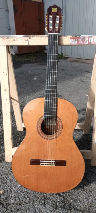 Guitarra Clásica Alambra 4P